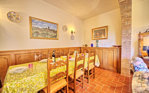 Casale Ambra: Zimmer, Eigentum, Gebäude, Grundeigentum, Möbel, Gelb, Haus, Interior Design, Esszimmer, Fussboden
