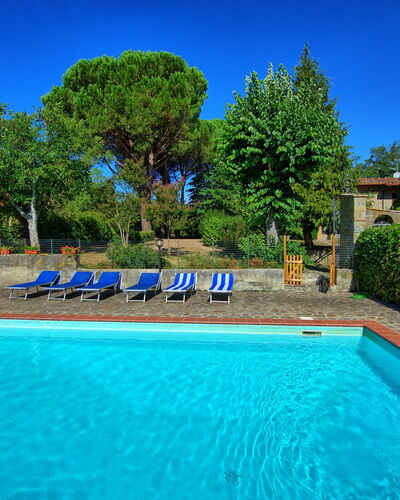 Casale Ambra: Schwimmbad, Eigentum, Estate, Grundeigentum, Freizeit, Haus, Gebäude, Villa, Urlaub, Gras
