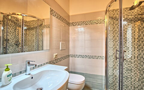 Vittoriana: Badezimmer, Eigentum, Zimmer, Interior Design, Fliese, Grundeigentum, Gebäude, Armatur, Die Architektur, Haus