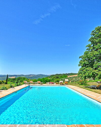 Vittoriana: Schwimmbad, Eigentum, Grundeigentum, Resort, Haus, Gebäude, Estate, Freizeit, Villa, Wohngebiet
