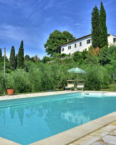 Villa Buonaparte: Schwimmbad, Eigentum, Natürliche Landschaft, Grundeigentum, Gebäude, Haus, Estate, Freizeit, Villa, Urlaub