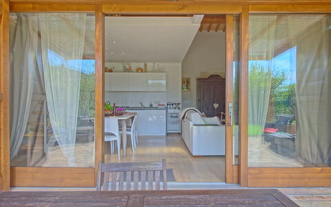 Capannino: Eigentum, Zimmer, Haus, Gebäude, Tür, Möbel, Interior Design, Zuhause, Home Door, Grundeigentum
