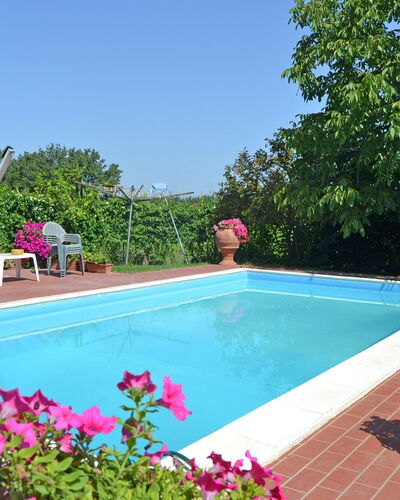 Casa Laura: Schwimmbad, Eigentum, Hinterhof, Grundeigentum, Haus, Garten, Freizeit, Gebäude, Zuhause, Landscaping