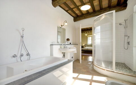 Teto: Eigentum, Zimmer, Badezimmer, Interior Design, Gebäude, Haus, Decke, Die Architektur, Fussboden, Estate