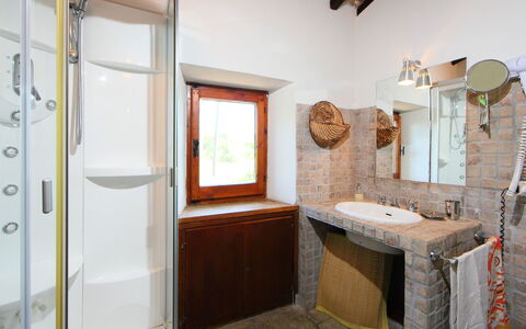 Casale Verciano: Zimmer, Eigentum, Badezimmer, Haus, Gebäude, Grundeigentum, Interior Design, Fussboden, Die Architektur, Zuhause