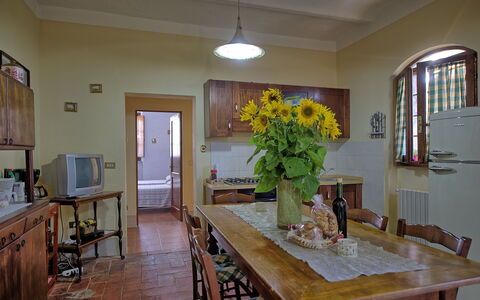 Casa Catia: Zimmer, Eigentum, Esszimmer, Gebäude, Möbel, Interior Design, Decke, Tabelle, Fussboden, Haus