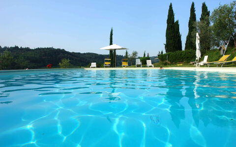 Tenuta Il Tresto: Schwimmbad, Wasser, Blau, Freizeit, Urlaub, Himmel, Sommer, Spass, Tourismus, Baum