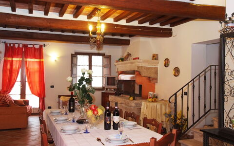 Casale Biancospino: Eigentum, Zimmer, Gebäude, Decke, Haus, Strahl, Interior Design, Möbel, Esszimmer, Grundeigentum